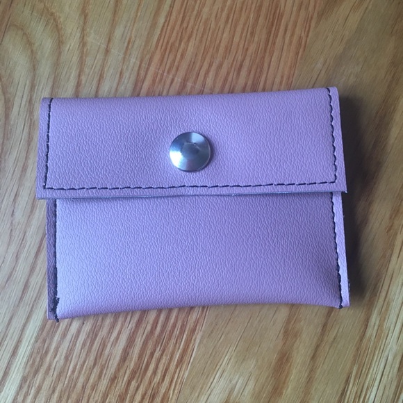 Holly Aiken Gray and Mauve Polka Dot Vinyl Clutch - Picture 7 of 11